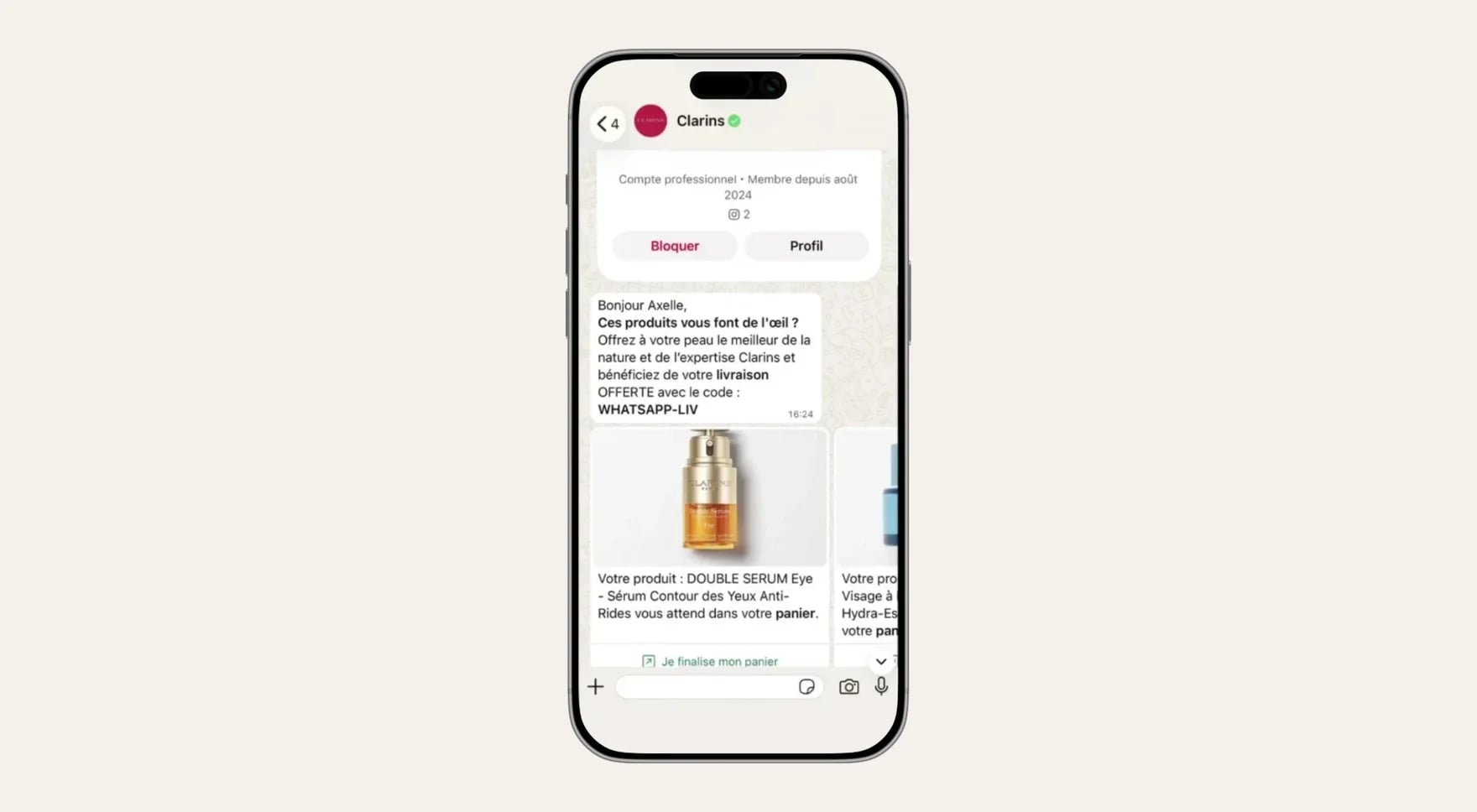 Clarins abandoned cart message on WhatsApp: the products from the cart in a carousel, including Double Serum Eye, with free delivery and a button to complete the order