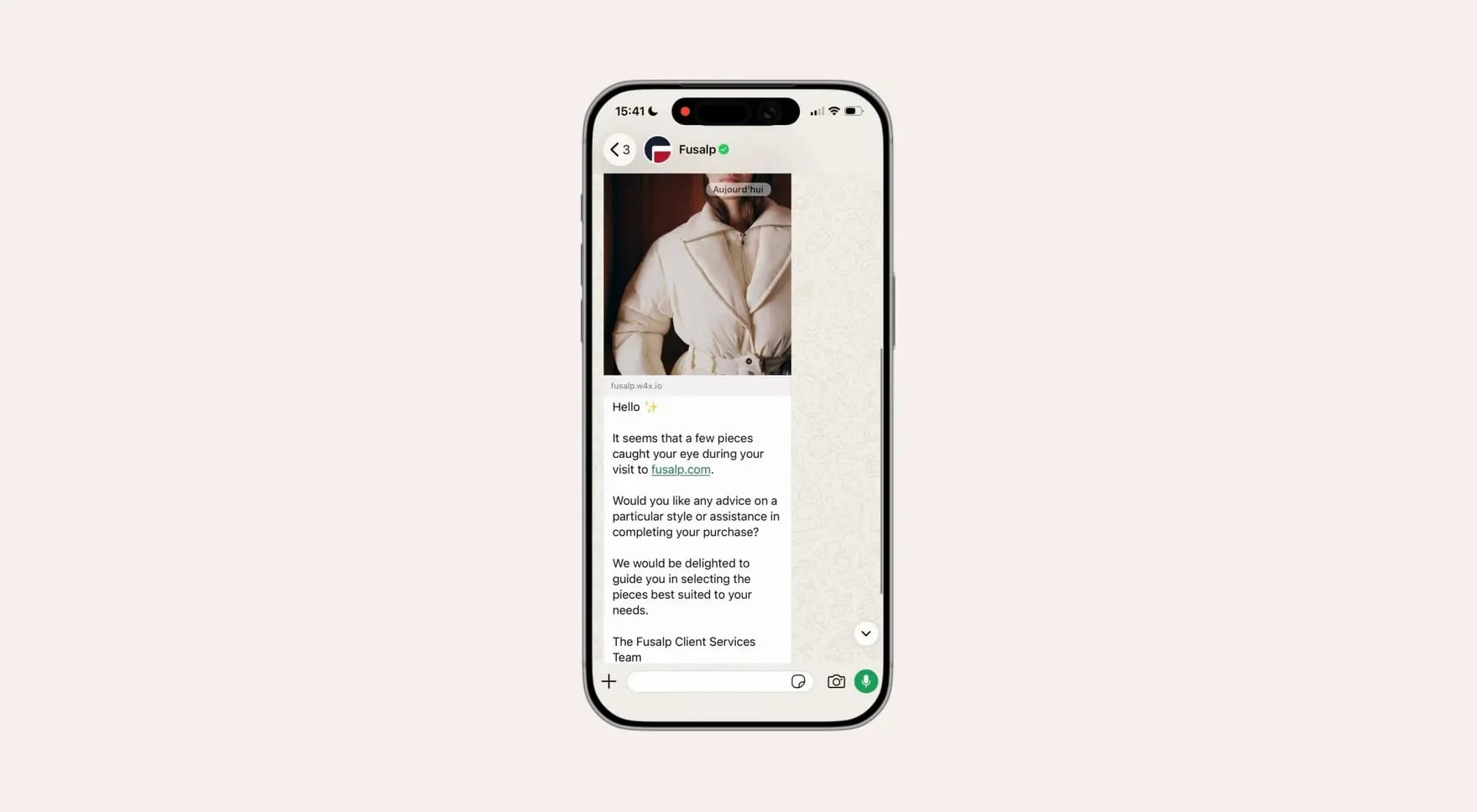 Fusalp abandoned cart message on WhatsApp offering personal advice to choose among the pieces in the cart