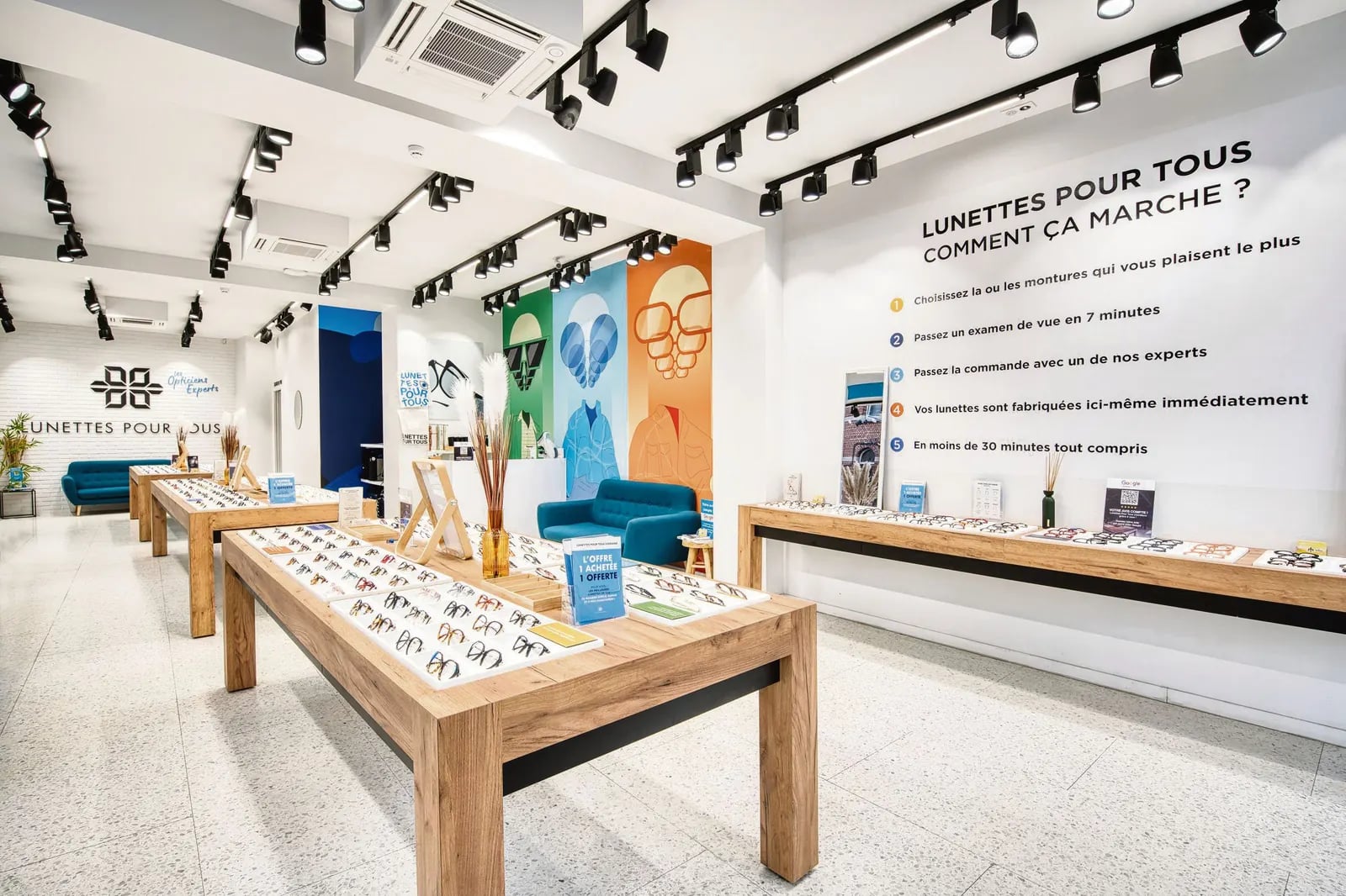 Inside a Lunettes Pour Tous store